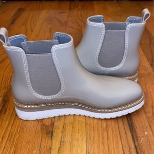 STEVE MADDEN PUDDLES RAIN BOOTS
